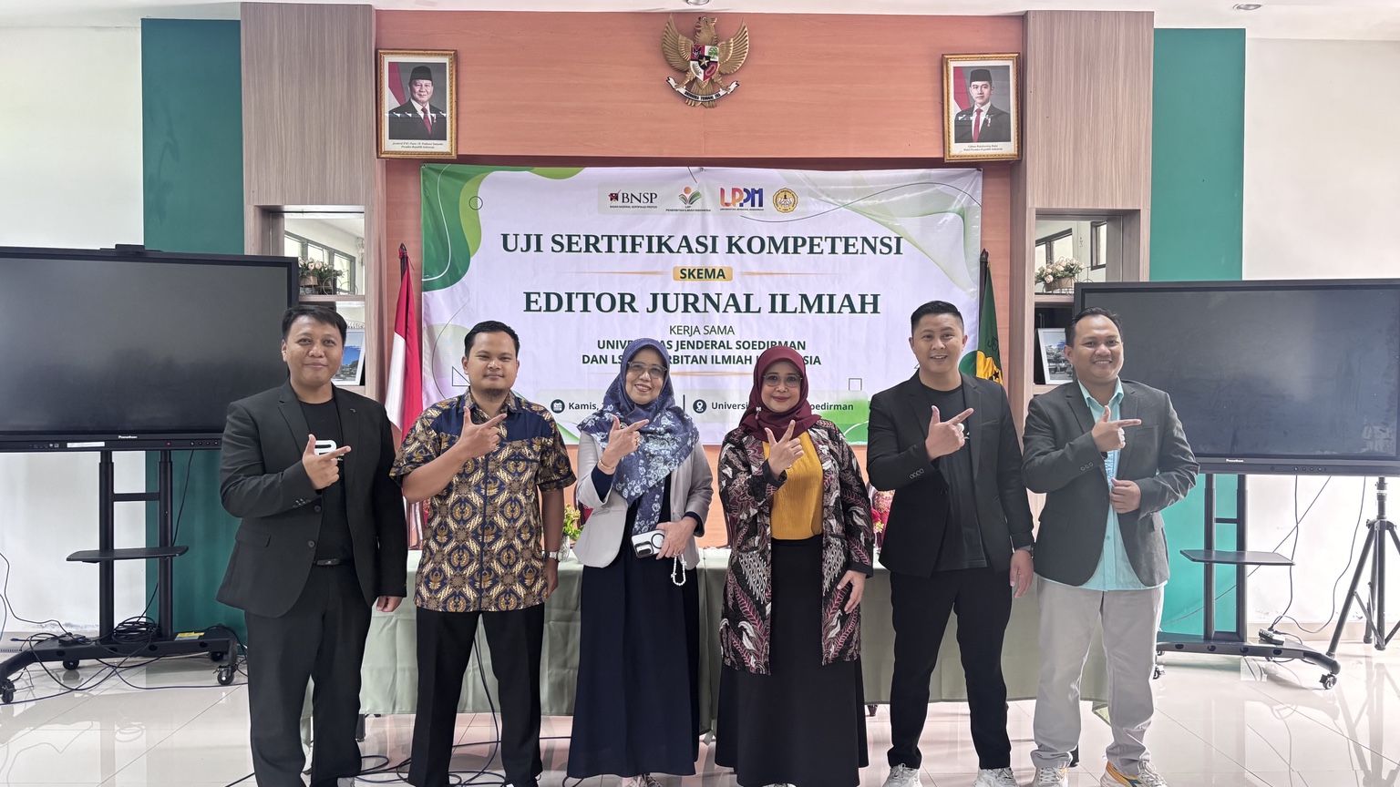 Foto bersama pada kegiatan asesmen kompetensi Editor Jurnal Ilmiah LSP PII bersama LPPM Unsoed, 29 Oktober 2026.